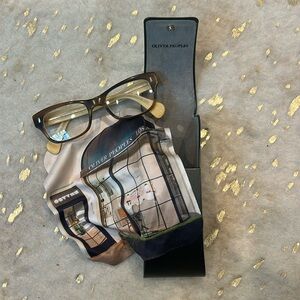 Oliver peoples eyeglasses with original cleaning cloth and case